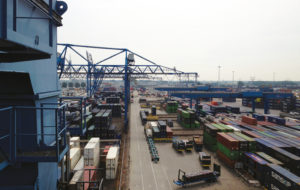 Абсолютное измерение положения для портовых контейнерных кранов