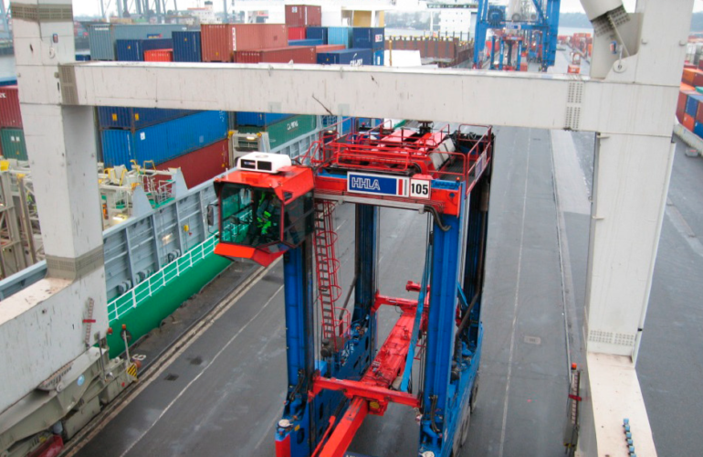 Определение положения контейнеровоза для разгрузки судов